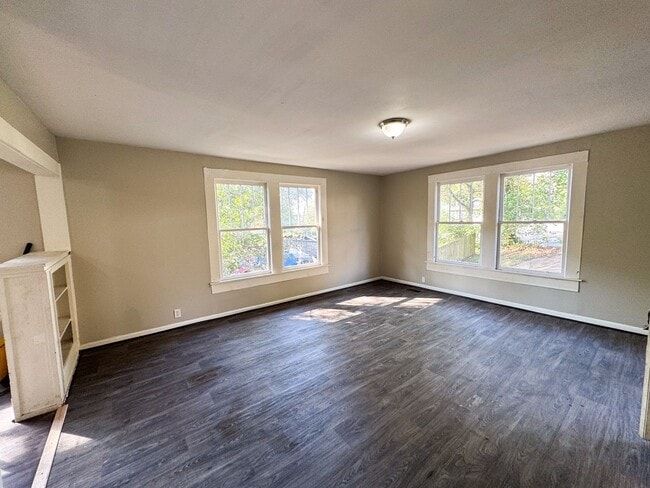 428 Rutledge Dr in Midfield, AL - Building Photo - Building Photo