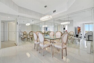2000 Island Blvd in Aventura, FL - Building Photo - Building Photo