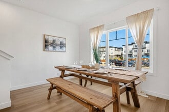 2231-2281 81 St S W in Calgary, AB - Building Photo - Building Photo