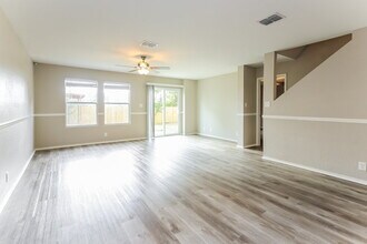 2634 Gato Del Sol in San Antonio, TX - Building Photo - Building Photo