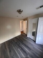 408-410 South 19th Street, 1 in Newark, NJ - Foto de edificio - Building Photo