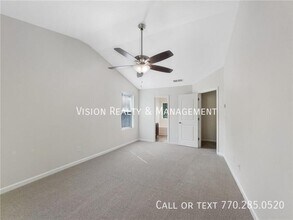 745 Dot Dr in Atlanta, GA - Building Photo - Building Photo