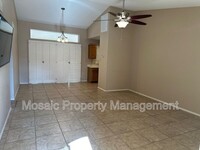 25831 S Flame Tree Dr in Sun Lakes, AZ - Foto de edificio - Building Photo