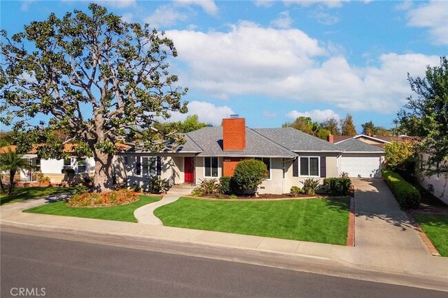 1505 N Rosewood Ave in Santa Ana, CA - Foto de edificio - Building Photo