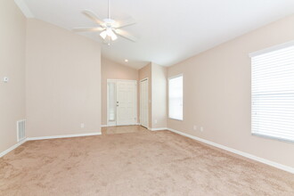 10411 Lakeside Vista Dr in Riverview, FL - Building Photo - Building Photo