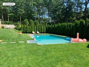 15 Augies Path in East Hampton, NY - Building Photo - Building Photo