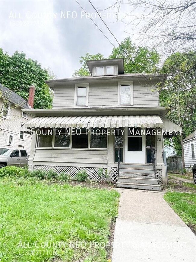 property at 728 Dayton St