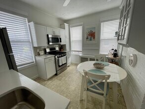 38 Harvard Ave in Brookline, MA - Building Photo - Building Photo