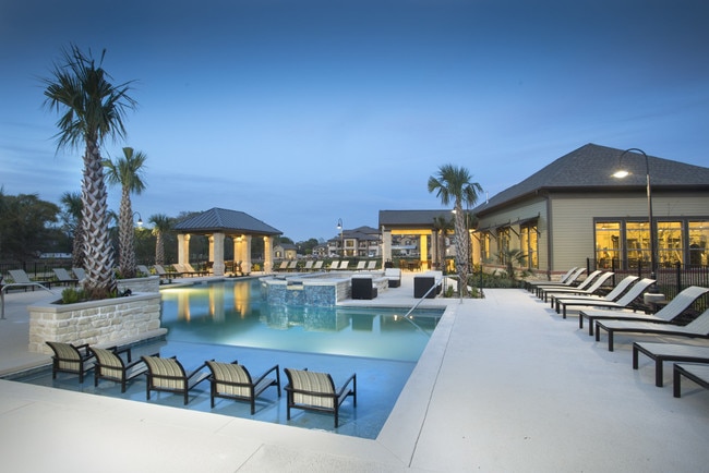 The Legacy at Lake Charles in Lake Charles, LA - Foto de edificio - Building Photo