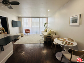 11750 W Sunset Blvd in Los Angeles, CA - Building Photo - Building Photo