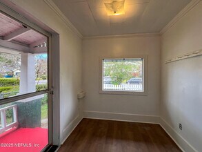 2806 College St in Jacksonville, FL - Building Photo - Building Photo