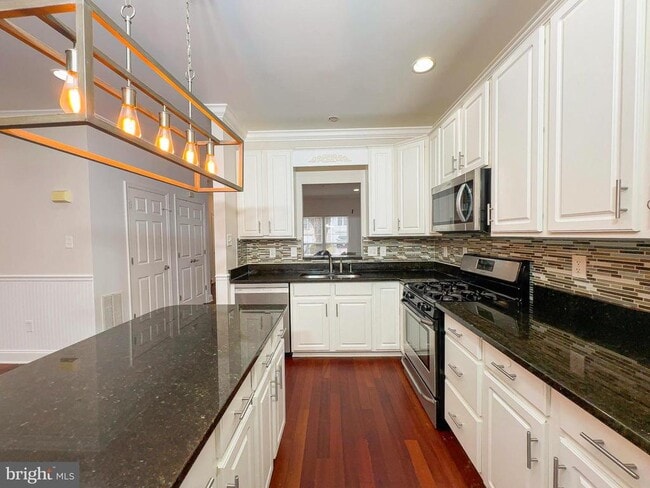 property at 12912 Marlton Center Dr