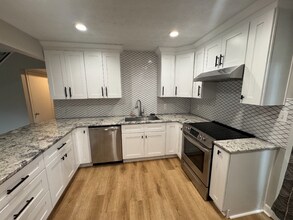 1069 Caniff Rd in Columbus, OH - Building Photo - Building Photo