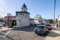 237 Branch St in Lowell, MA - Building Photo - Building Photo