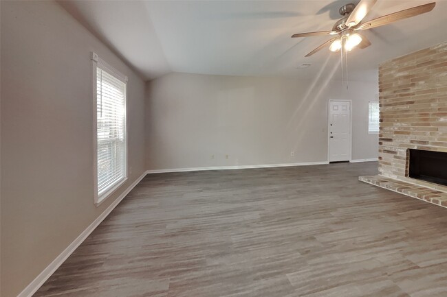 property at 9214 Palm Shores Dr