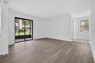 2929 Antique Oaks Cir in Winter Park, FL - Building Photo - Building Photo