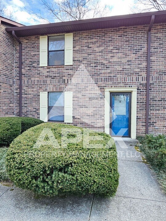 1330 Francis Station Dr in Knoxville, TN - Building Photo