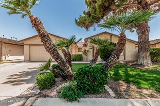 1625 E Edgewater Dr in Tempe, AZ - Building Photo - Building Photo