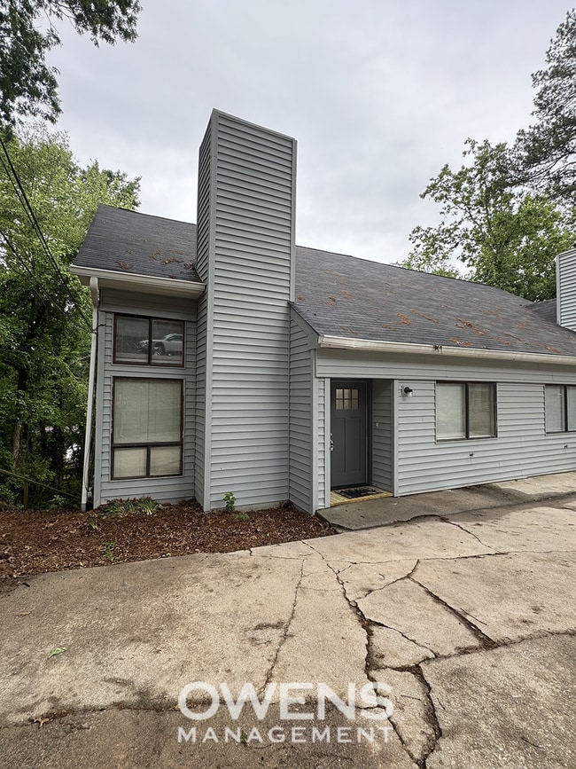 property at 3932 Darryl Ln