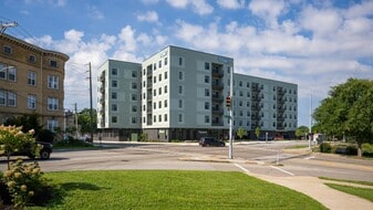 The Point Cincinnati in Cincinnati, OH - Building Photo