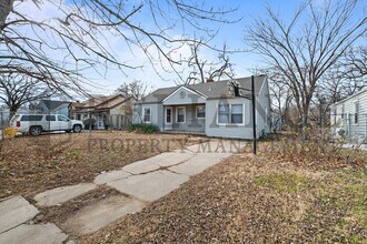 1913 N Hood St in Wichita, KS - Building Photo - Building Photo
