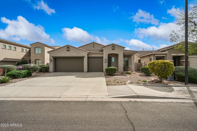 property at 3625 E Palmer St