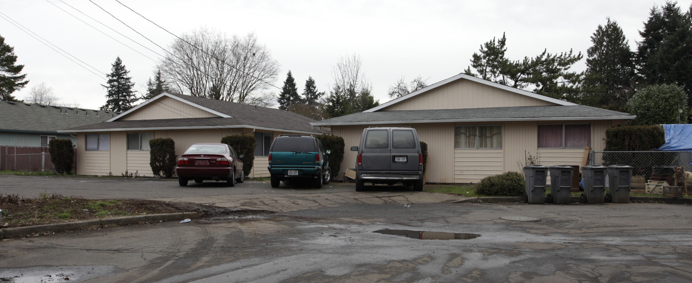 1901 E Wilson Ave in Vancouver, WA - Building Photo