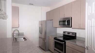 6466 Cava Alta Dr in Orlando, FL - Building Photo - Building Photo