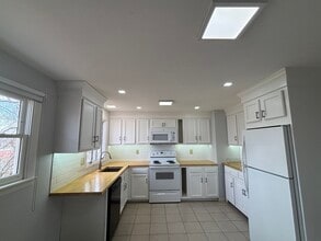 3 Rosita Rd in Worcester, MA - Building Photo - Building Photo