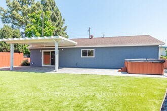 6513 Bantam Lake Cir in San Diego, CA - Building Photo - Building Photo