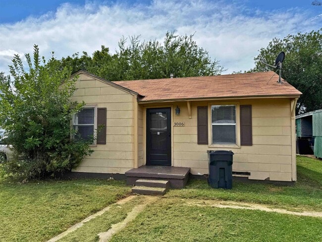 property at 3006 Colquit Rd