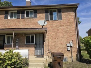 43 Indianwood Blvd in Park Forest, IL - Building Photo - Building Photo