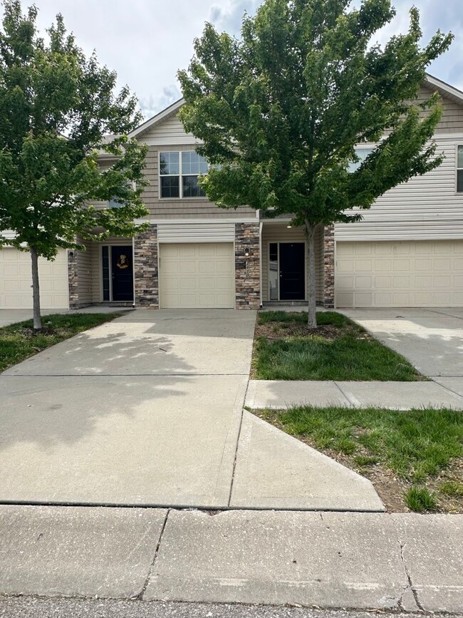 1410 NE Mary Ct in Grain Valley, MO - Building Photo - Building Photo