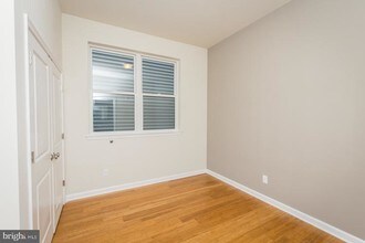 2422 Frankford Ave in Philadelphia, PA - Building Photo - Building Photo