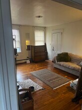 28 Brook St, Unit Apt 4 in Brattleboro, VT - Building Photo - Building Photo