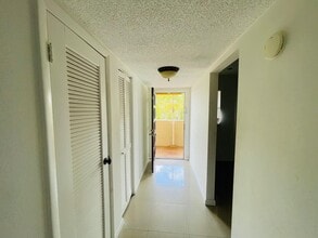 6300 S Falls Cir Dr in Lauderhill, FL - Building Photo - Building Photo