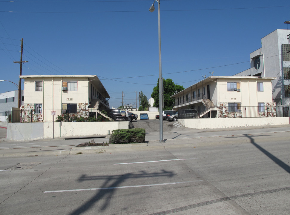 7501-7505 N Hollywood Way in Burbank, CA - Building Photo