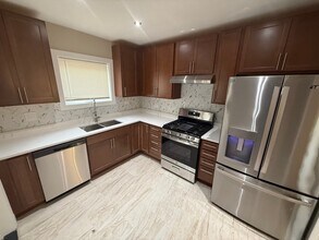 10154 S Calumet Ave in Chicago, IL - Foto de edificio - Building Photo