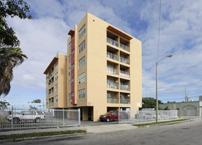 909 NW 5th St Apartments