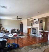 7204 Mountain Den Ave, Unit Room 2 in Las Vegas, NV - Building Photo - Building Photo
