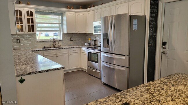 property at 1403 Davis Dr
