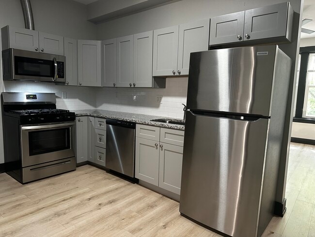 3850 W Hirsch St, Unit 1