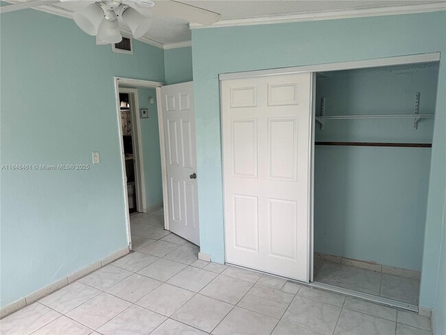 2130 Rutland St in Opa Locka, FL - Building Photo - Building Photo