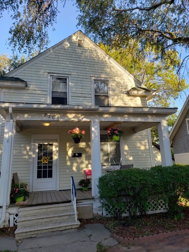 2706 Jones St Rentals in Sioux City, IA