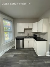 2468.5 Summit St in Columbus, OH - Building Photo - Building Photo