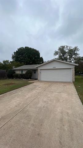 property at 2804 Springlake Ct