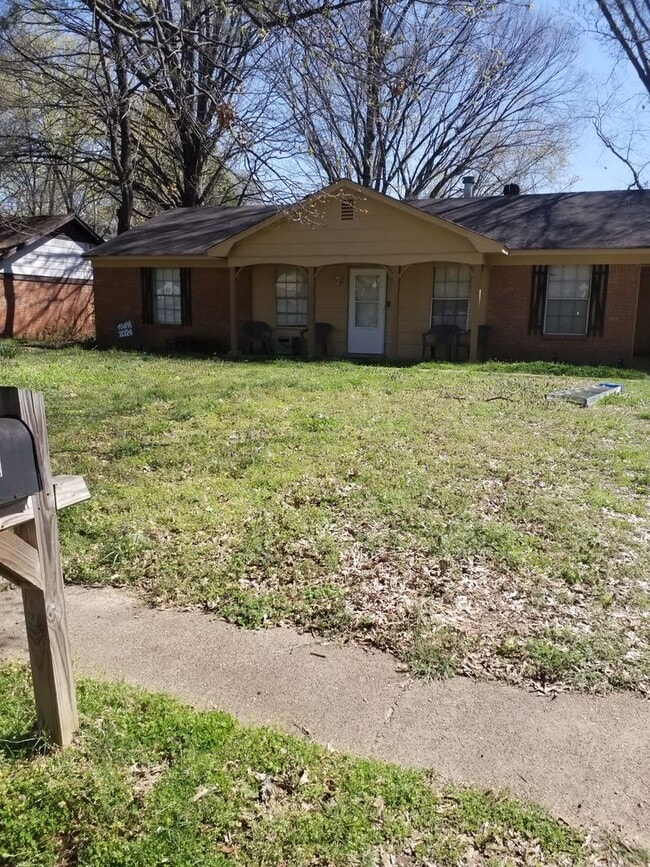 5782 Patricia Dr in Horn Lake, MS - Building Photo - Building Photo