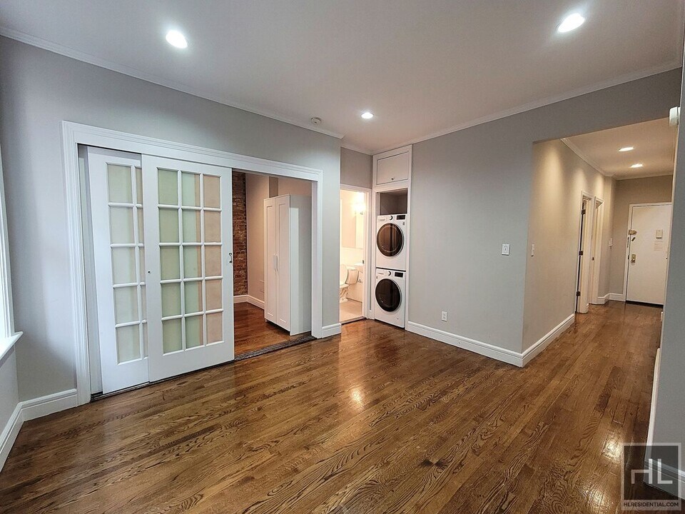 Renovated Gramercy Residence with Open Kit in New York, NY - Building Photo