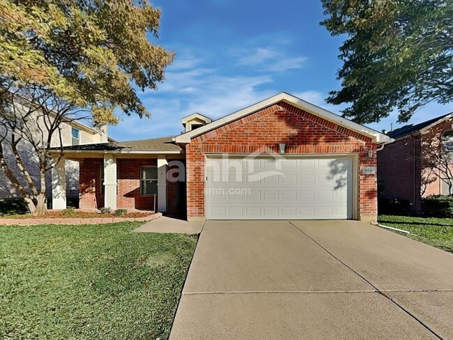 property at 904 Western Pass