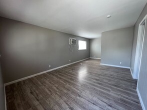 Selena Apartments in San Antonio, TX - Building Photo - Building Photo